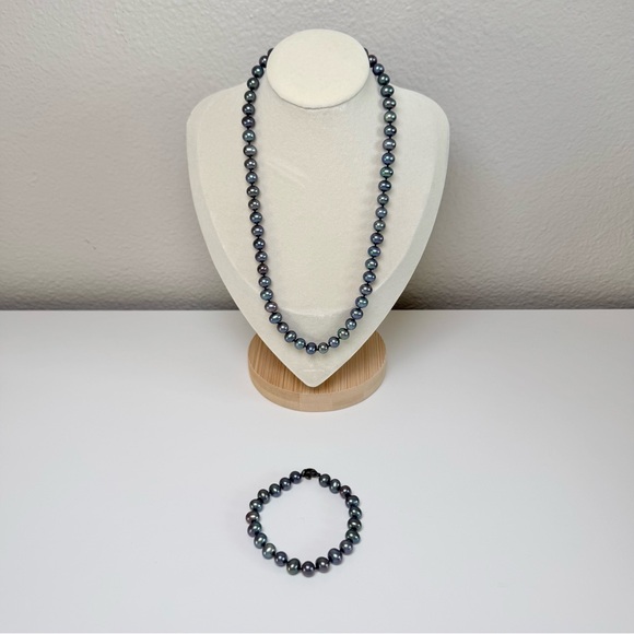 Lucas Lameth Pearl Necklace Bracelet Set